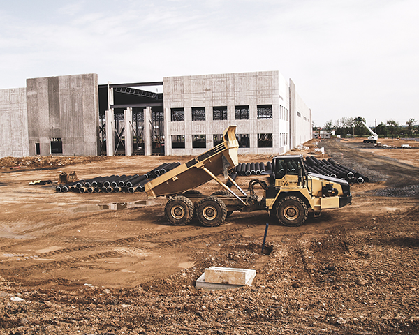 construction-equipment-at-a-jobsite-in-texas